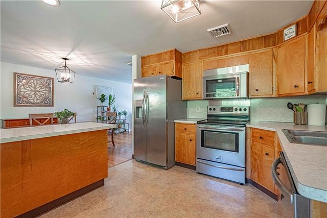 1411 Chippewa Drive, Upper Macungie Twp, PA 18104
