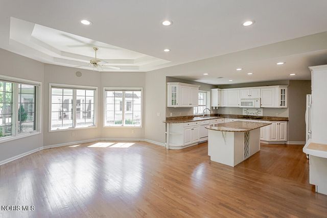 3428 Amberwood Lane, Toledo, OH 43617