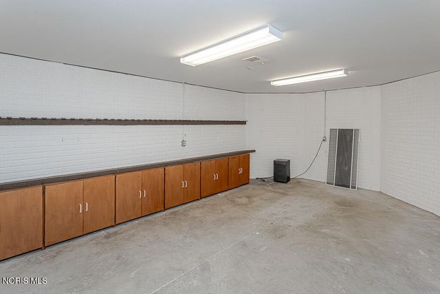 3428 Amberwood Lane, Toledo, OH 43617