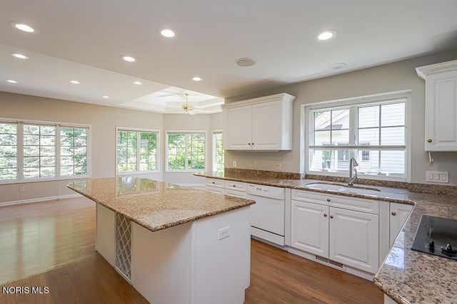 3428 Amberwood Lane, Toledo, OH 43617