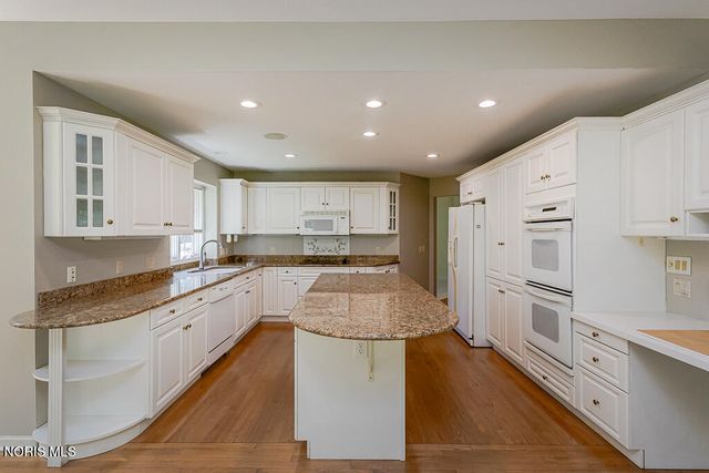 3428 Amberwood Lane, Toledo, OH 43617