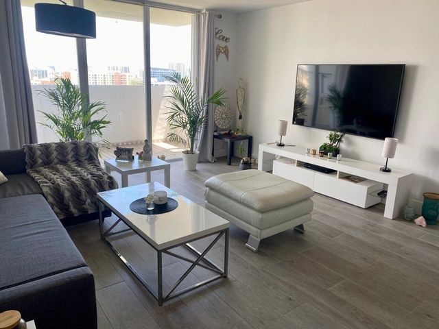 2780 NE 183rd Street 1515, Aventura, FL 33160