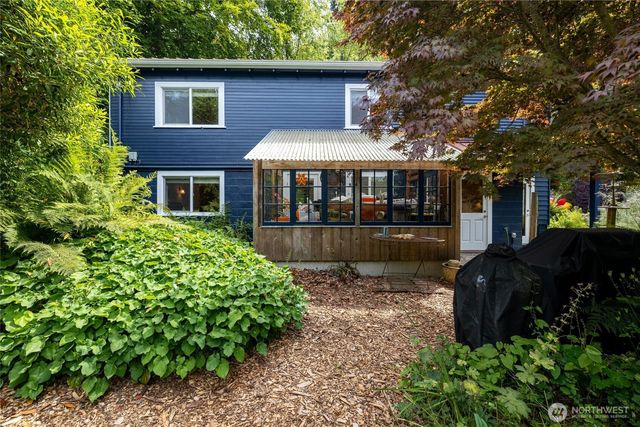 3965 Legoe Bay Road, Lummi Island, WA 98262