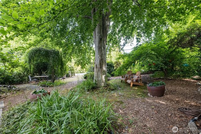 3965 Legoe Bay Road, Lummi Island, WA 98262