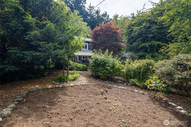 3965 Legoe Bay Road, Lummi Island, WA 98262
