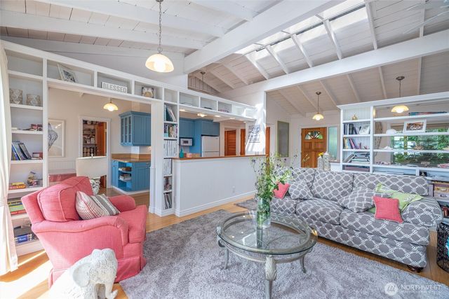 3965 Legoe Bay Road, Lummi Island, WA 98262