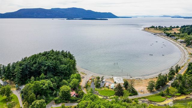 3965 Legoe Bay Road, Lummi Island, WA 98262