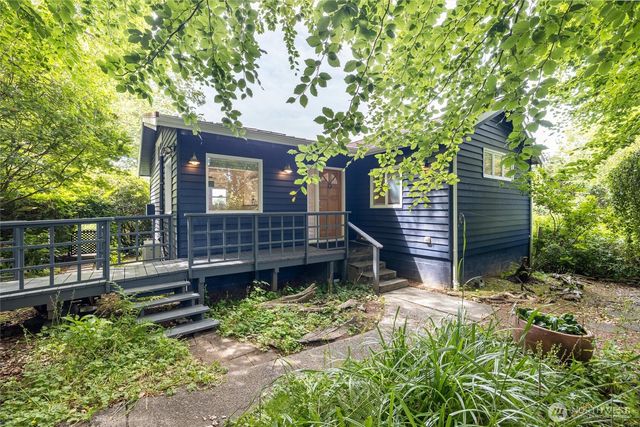 3965 Legoe Bay Road, Lummi Island, WA 98262