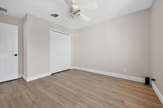 6071 SE Crooked Oak Avenue, Hobe Sound, FL 33455