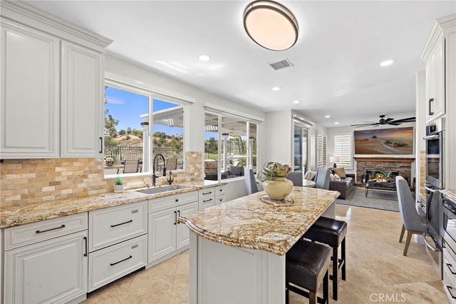 25 Golf View Drive, Rancho Santa Margarita, CA 92679