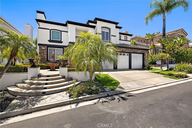 25 Golf View Drive, Rancho Santa Margarita, CA 92679