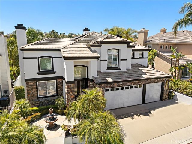 25 Golf View Drive, Rancho Santa Margarita, CA 92679