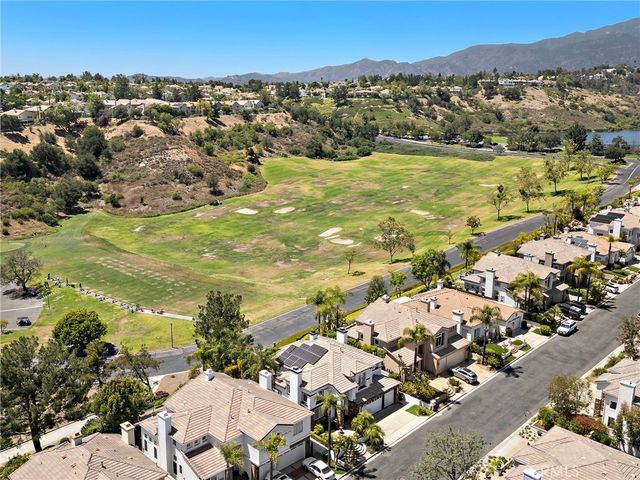 25 Golf View Drive, Rancho Santa Margarita, CA 92679