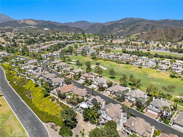 25 Golf View Drive, Rancho Santa Margarita, CA 92679