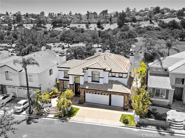25 Golf View Drive, Rancho Santa Margarita, CA 92679