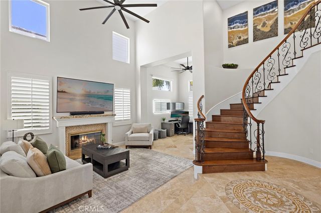 25 Golf View Drive, Rancho Santa Margarita, CA 92679