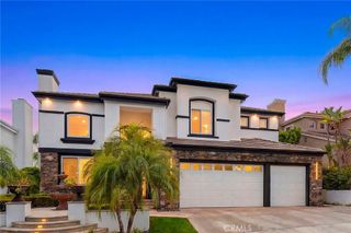 25 Golf View Drive, Rancho Santa Margarita, CA 92679