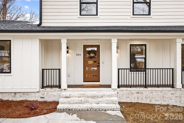 2011 E Barden Road, Charlotte, NC 28226