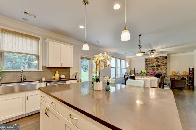 1055 Grove Valley Drive, Cumming, GA 30041