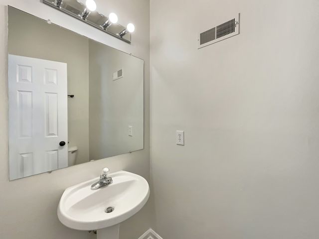 107 Crestside Ct, Smyrna, TN 37167