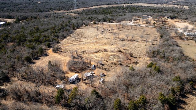 594 Carter Lake Drive, Bowie, TX 76230