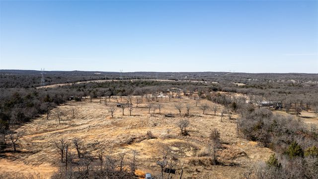 594 Carter Lake Drive, Bowie, TX 76230