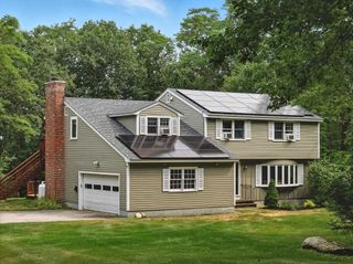 27 Pinecrest Lane, Durham, NH 03824