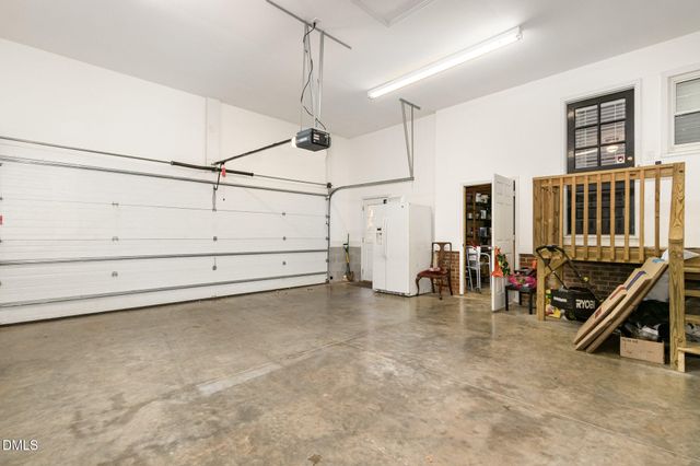 21 London Lane, Mebane, NC 27302