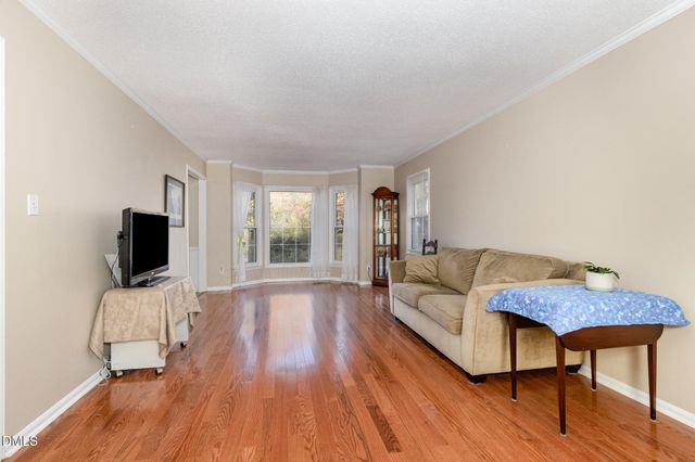 21 London Lane, Mebane, NC 27302