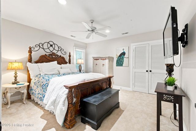 6914 Bridgepointe Blvd, Prospect, KY 40059