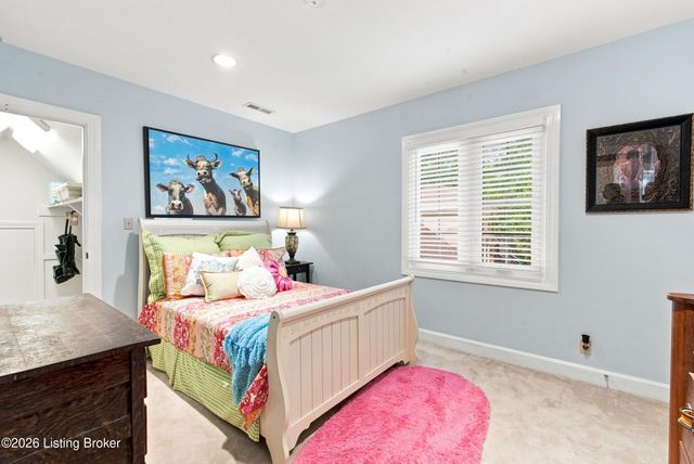 6914 Bridgepointe Blvd, Prospect, KY 40059