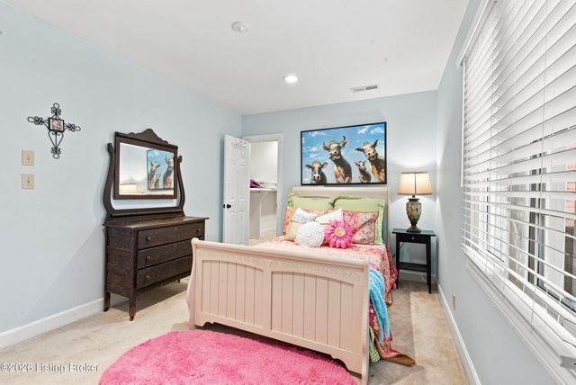 6914 Bridgepointe Blvd, Prospect, KY 40059