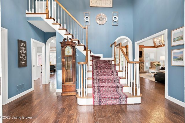 6914 Bridgepointe Blvd, Prospect, KY 40059