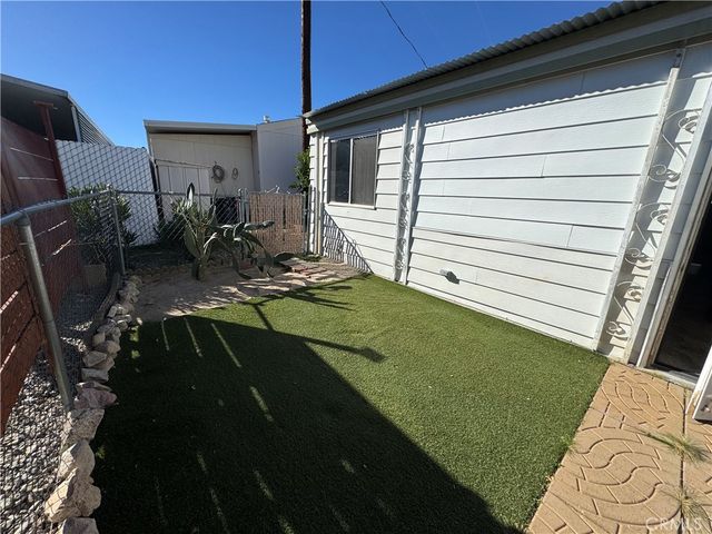 56254 29 Palms Highway 38, Yucca Valley, CA 92284