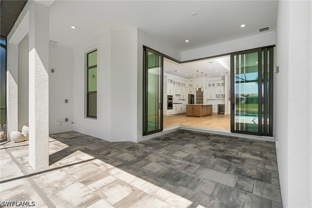 9560 Caymas TER, Naples, FL 34114