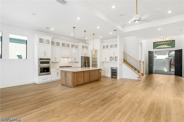 9560 Caymas TER, Naples, FL 34114