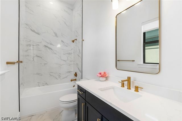 9560 Caymas TER, Naples, FL 34114