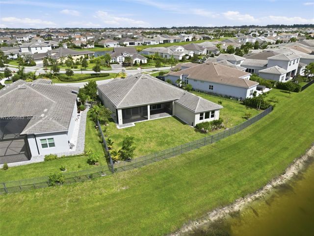 4662 Estates Cir, Westlake, FL 33470