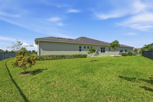 4662 Estates Cir, Westlake, FL 33470