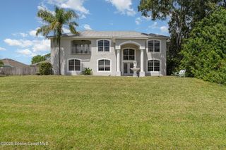 2600 Diane Avenue SE, Palm Bay, FL 32909
