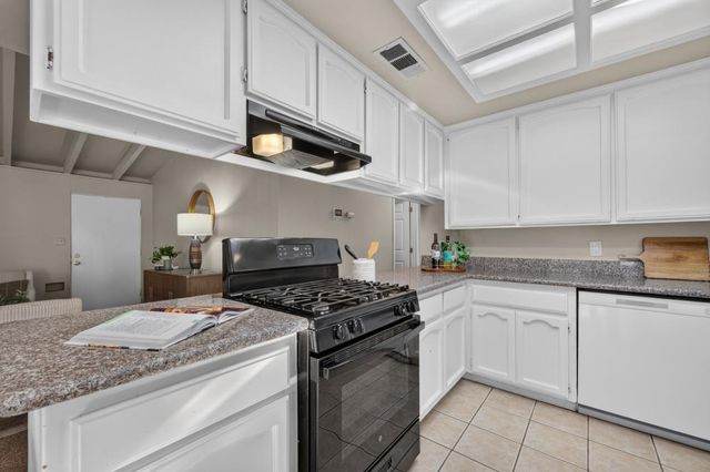 3608 Floral Dr, North Highlands, CA 95660