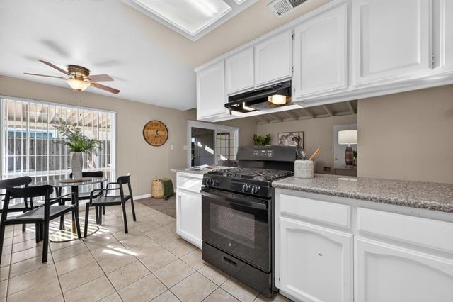 3608 Floral Dr, North Highlands, CA 95660