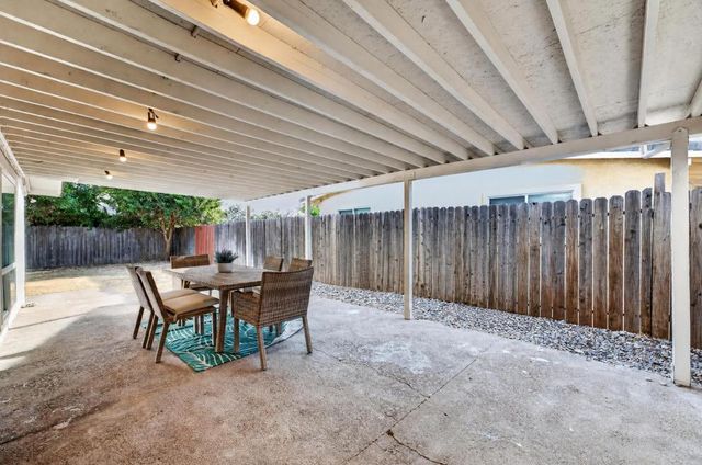 3608 Floral Dr, North Highlands, CA 95660