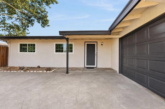 3608 Floral Dr, North Highlands, CA 95660