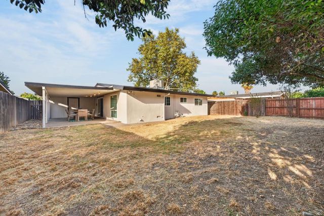 3608 Floral Dr, North Highlands, CA 95660
