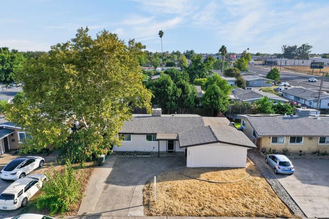 3608 Floral Dr, North Highlands, CA 95660