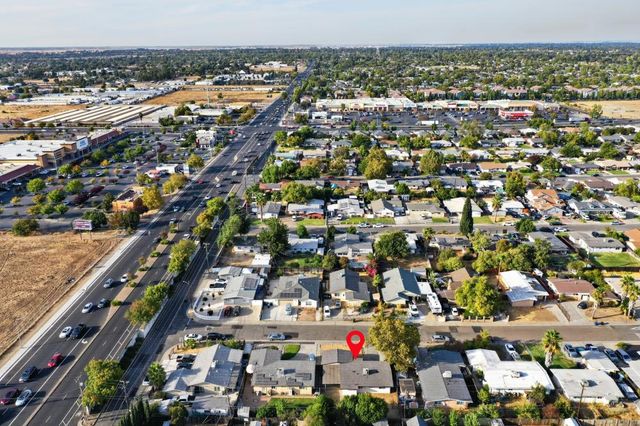 3608 Floral Dr, North Highlands, CA 95660