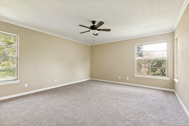 715 E SUNSHINE DR, San Antonio, TX 78228
