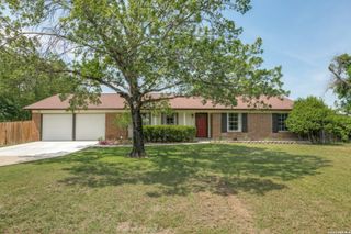 715 E SUNSHINE DR, San Antonio, TX 78228