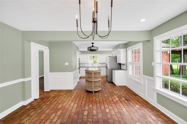 738 Stone Mountain Drive, Conroe, TX 77302